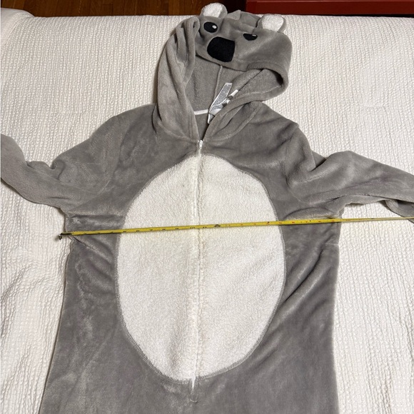Forever 21 Soft & Cozy Gray and White Fleece PJ Koala Onesie - Picture 3 of 8